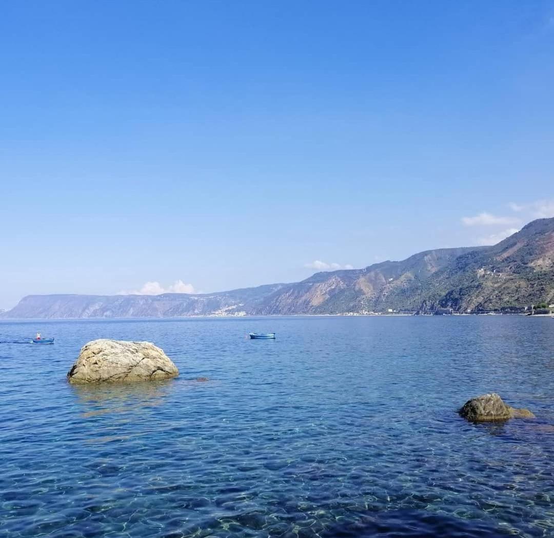 76 Avenue Suites Wi-Fi - Shuttle Reggio di Calabria Buitenkant foto